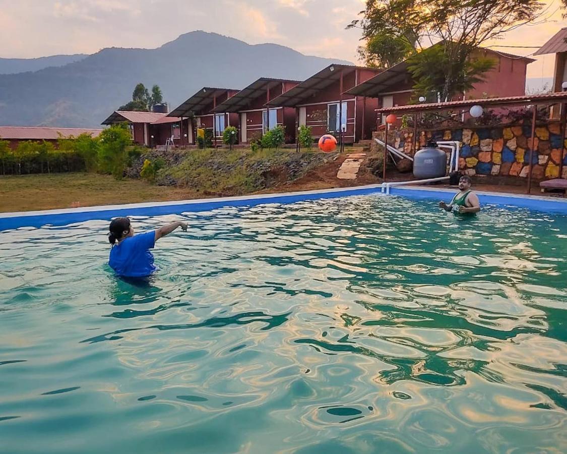 Mysticstays Resort Wai 외부 사진