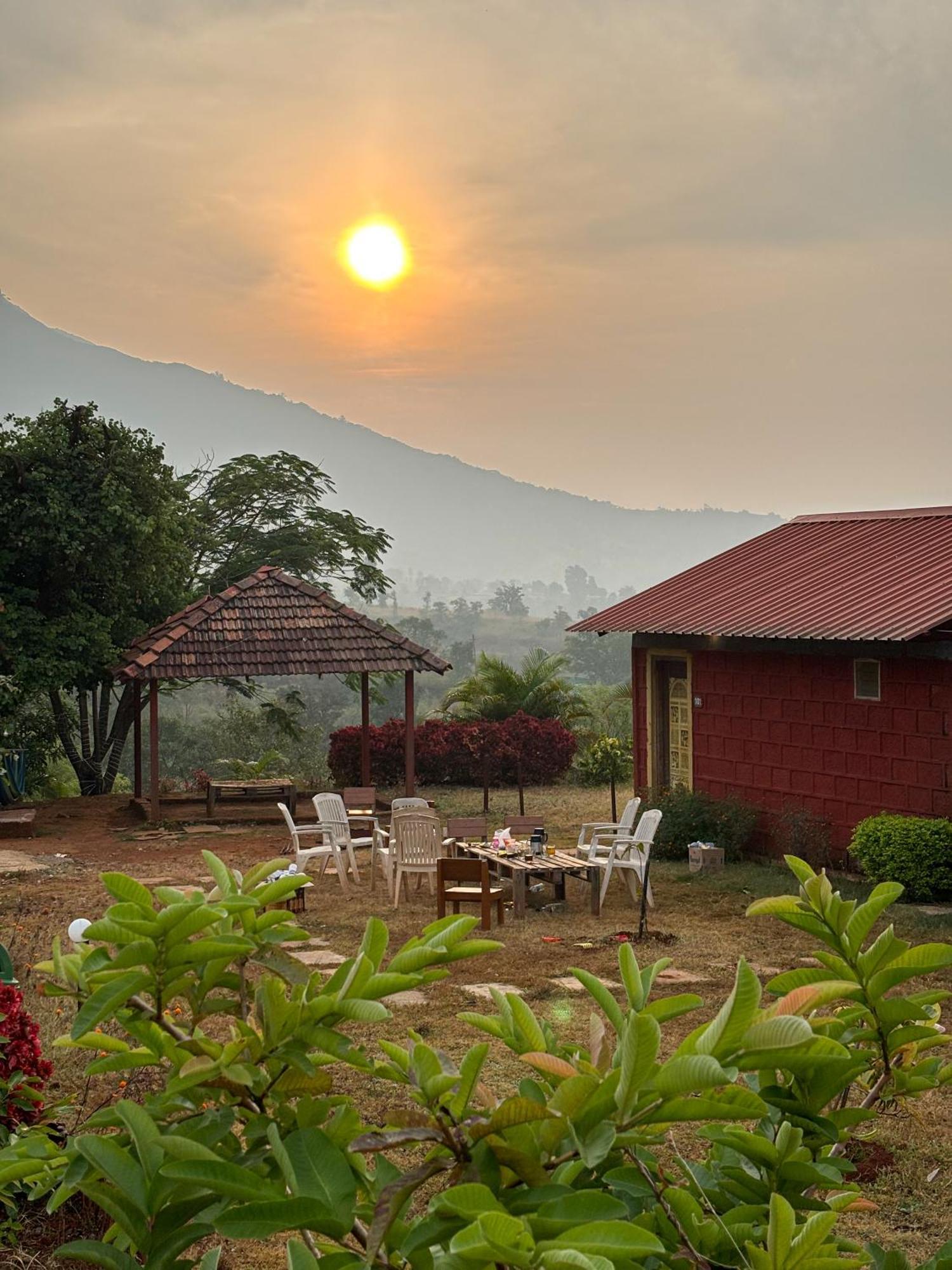 Mysticstays Resort Wai 외부 사진
