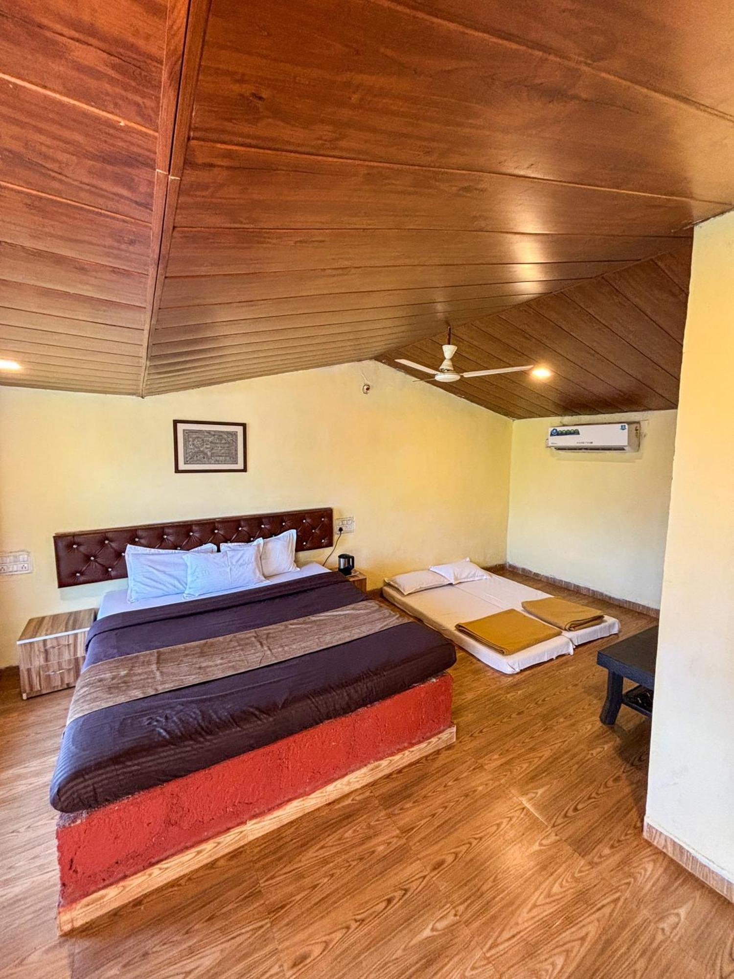 Mysticstays Resort Wai 외부 사진